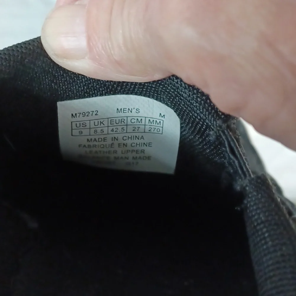 Rockport Men's Black Comfort Slip-on Memory Foam Shoes sz 9  M